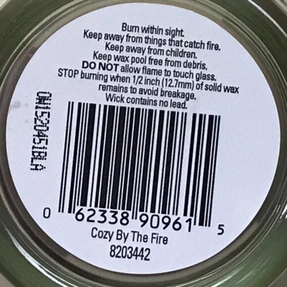 Air Wick Life Scents Candle – Cozy by the Fire - Picture 4 of 7